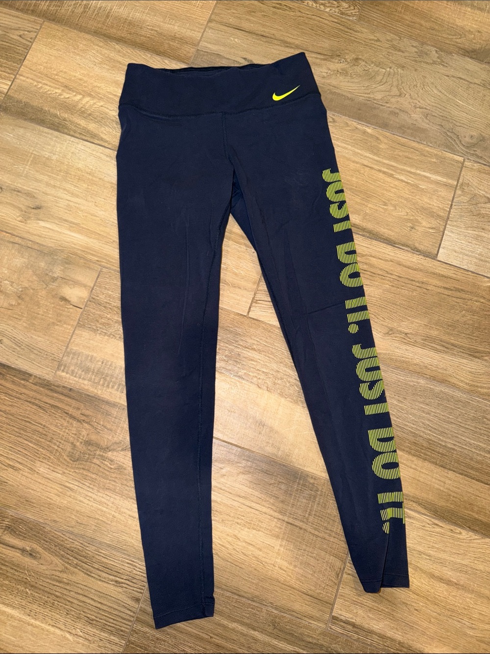Nike Navy Leggings with Neon Yellow 'Just Do It' Side Graphic